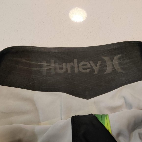 30W Hurley Phantom 60 4D Surf Boardshort with Nike Technology RARE - Picture 2 of 3